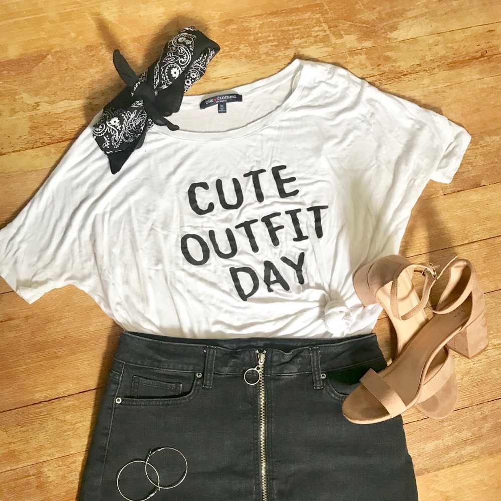 White Graphic T-shirt